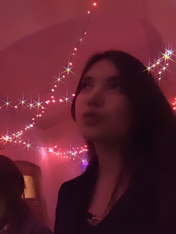 Наталья привлекальеная девушка из Ждановки цена от 10000 руб