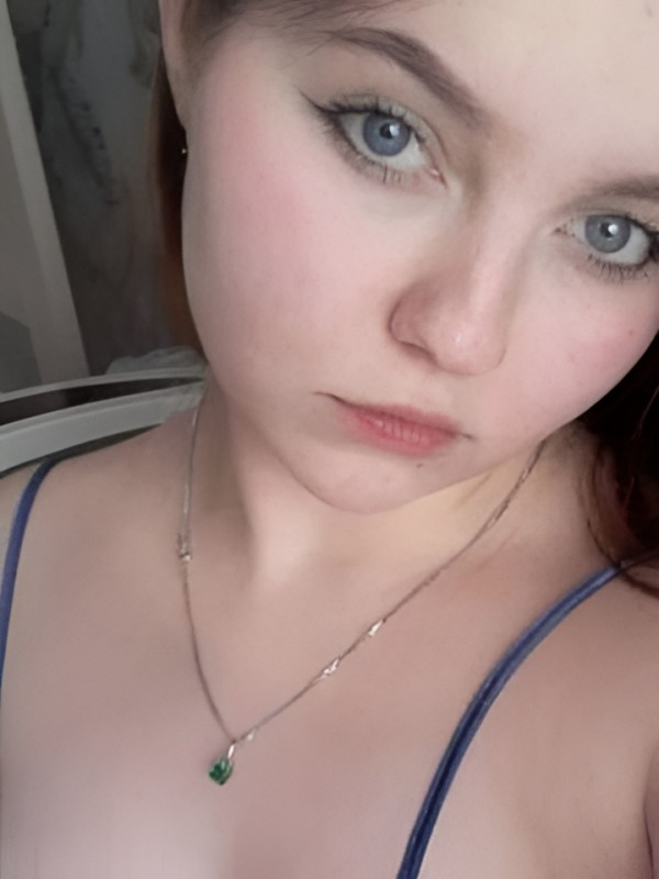 Алина привлекательная девушка из Ждановки цена от 10000 руб